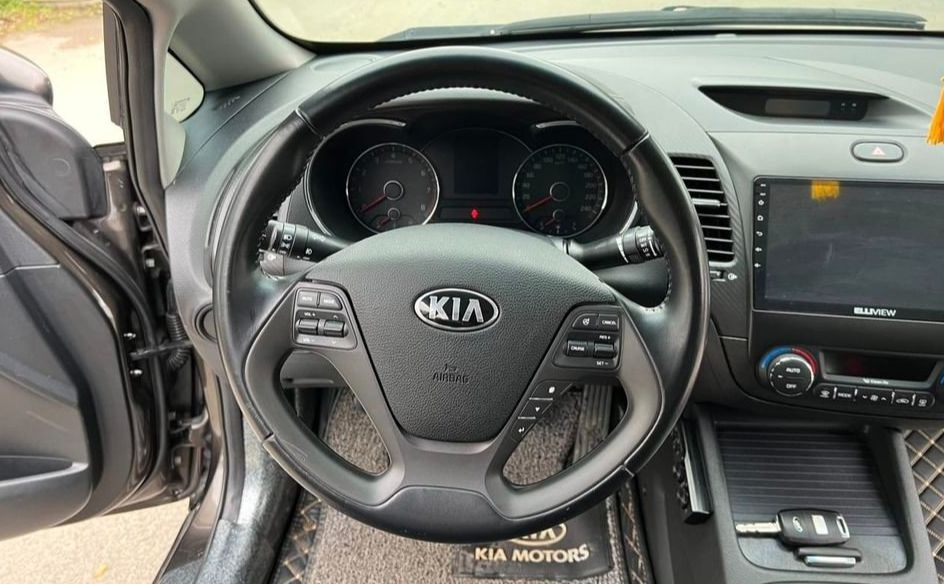 Kia K3 2016 4